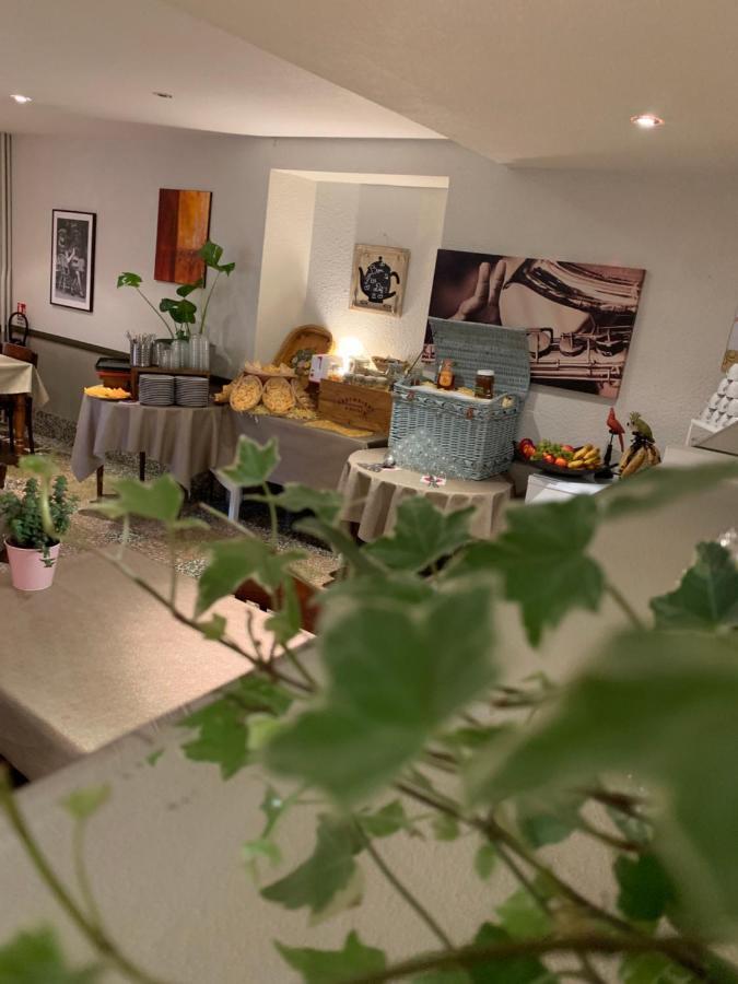 Initial By Balladins, Hotel Restaurant Broisin Екс ле Бен Екстериор снимка